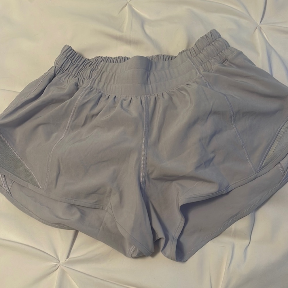 Lululemon Low Rise Hotty Hot shorts